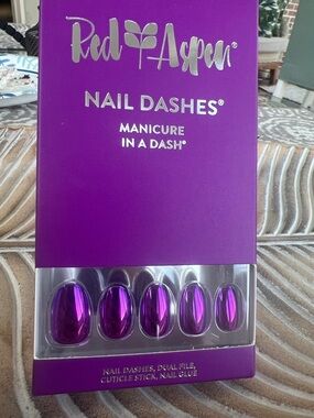 NEW! Red Aspen Purple Chrome Nail Dashes Press-On Manicure Ultra Violet Vivian